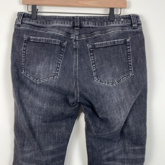 Cabi Slim Boyfriend Jeans Women’s 8 Black Distressed - Picture 4 of 7